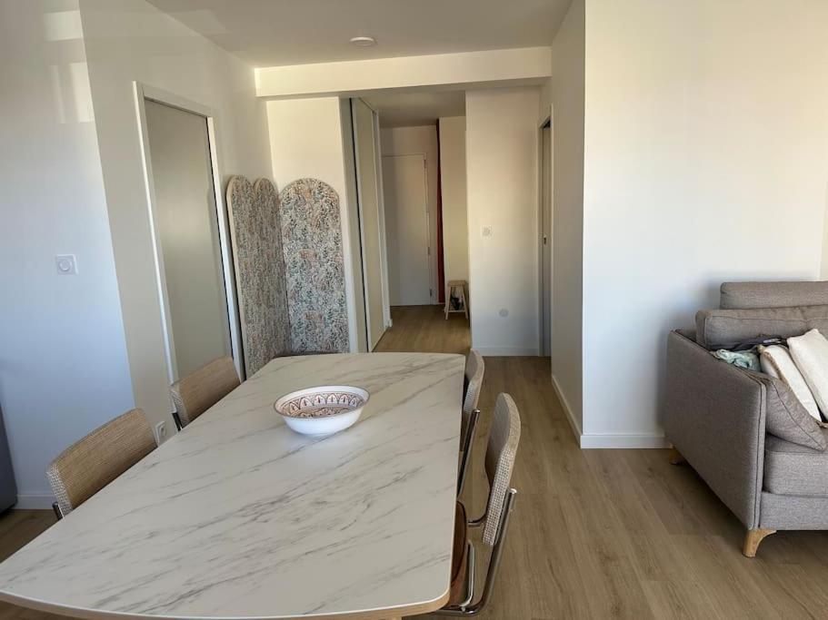 Tres Bel Appartement Neuf - Parking Et Terrasse Бискарос Екстериор снимка